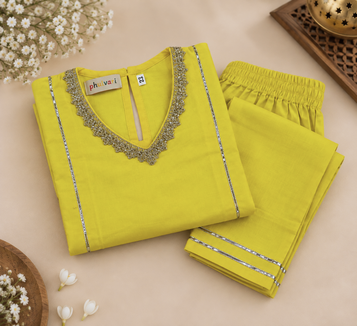 Girls Lace Detailed 100% Cotton Kurta Set